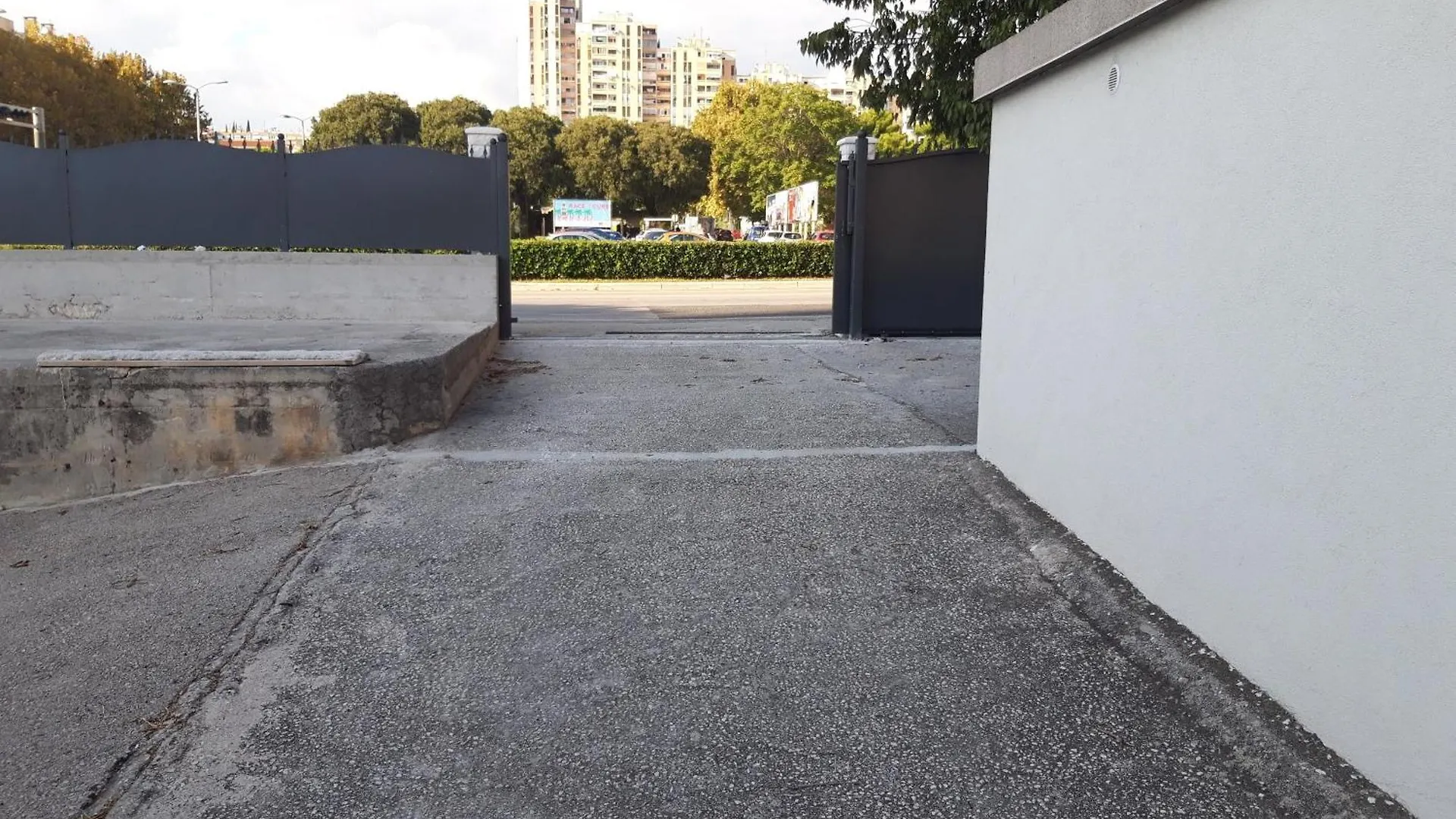 Apartment Studio Trstenik With Private Parking Space Split