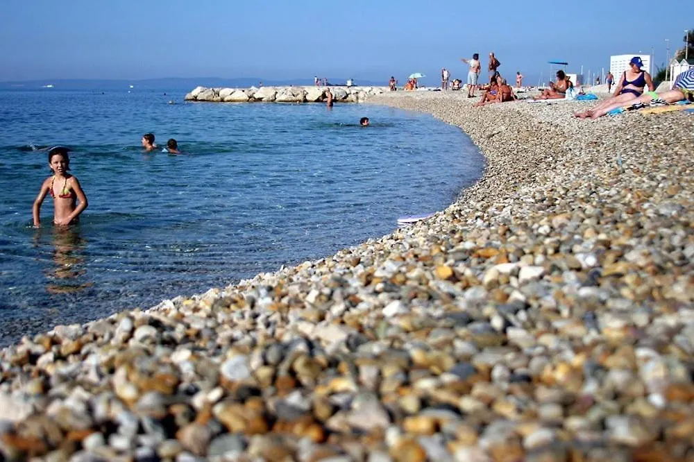 Studio Trstenik With Private Parking Space سبليت