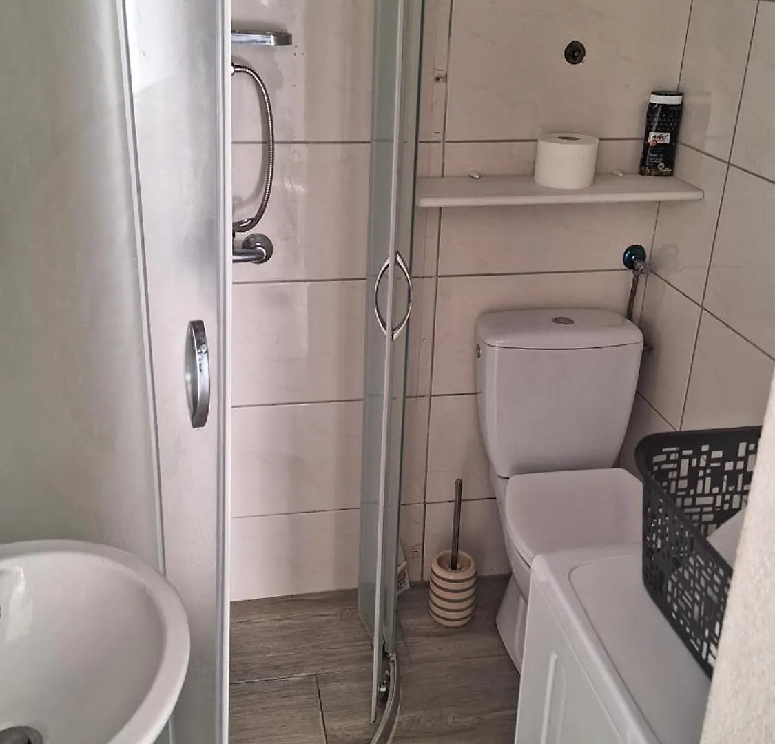 Studio Trstenik With Private Parking Space سبليت شقة